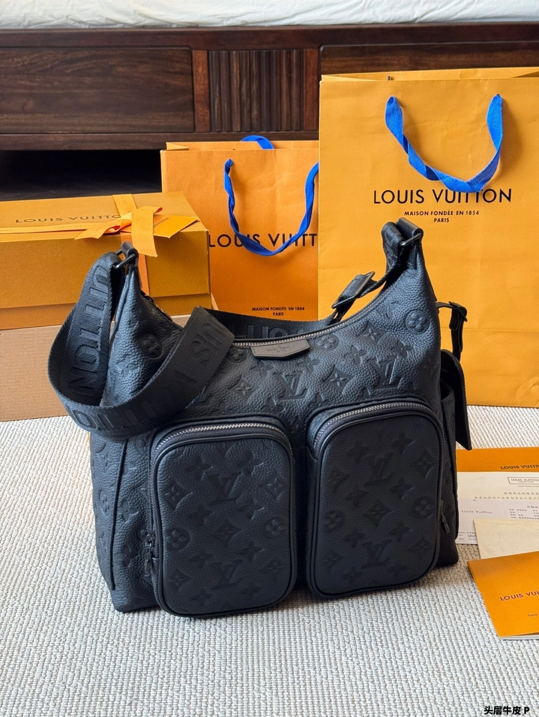 8V M14778 Shadow Hobo Cargo cowhide item:ET-B101G1308