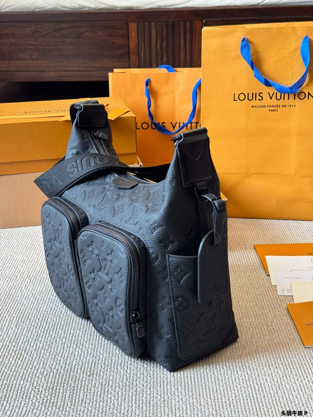 8V M14778 Shadow Hobo Cargo cowhide item:ET-B101G1308