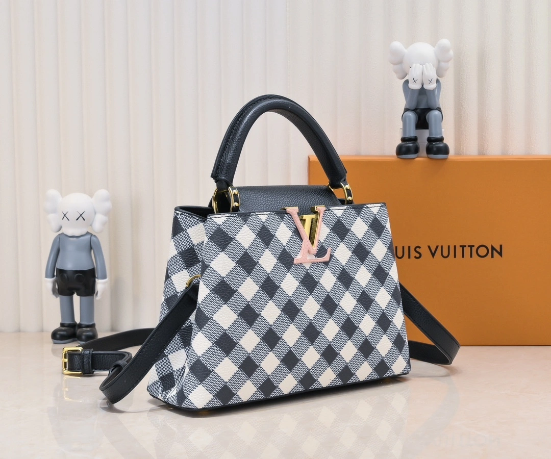 8V M20716 Capucines cowhide item:DT-B225E2624