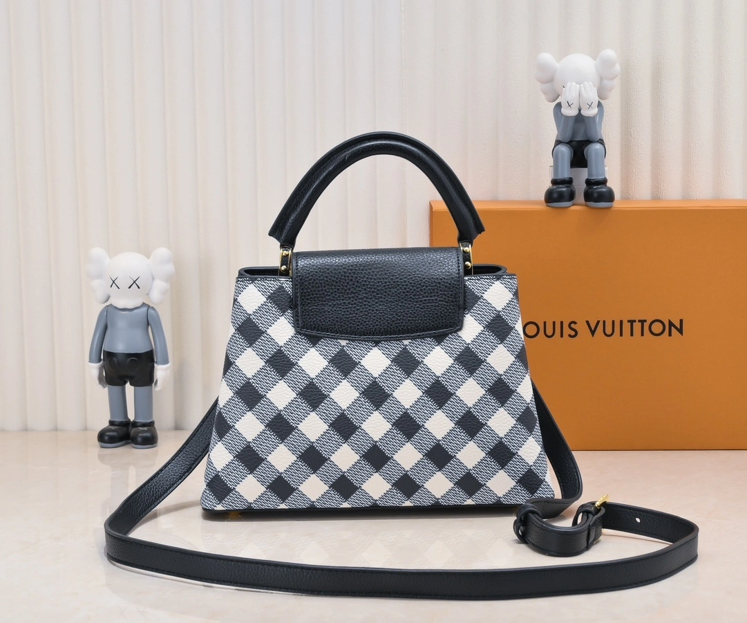 8V M20716 Capucines cowhide item:DT-B225E2624