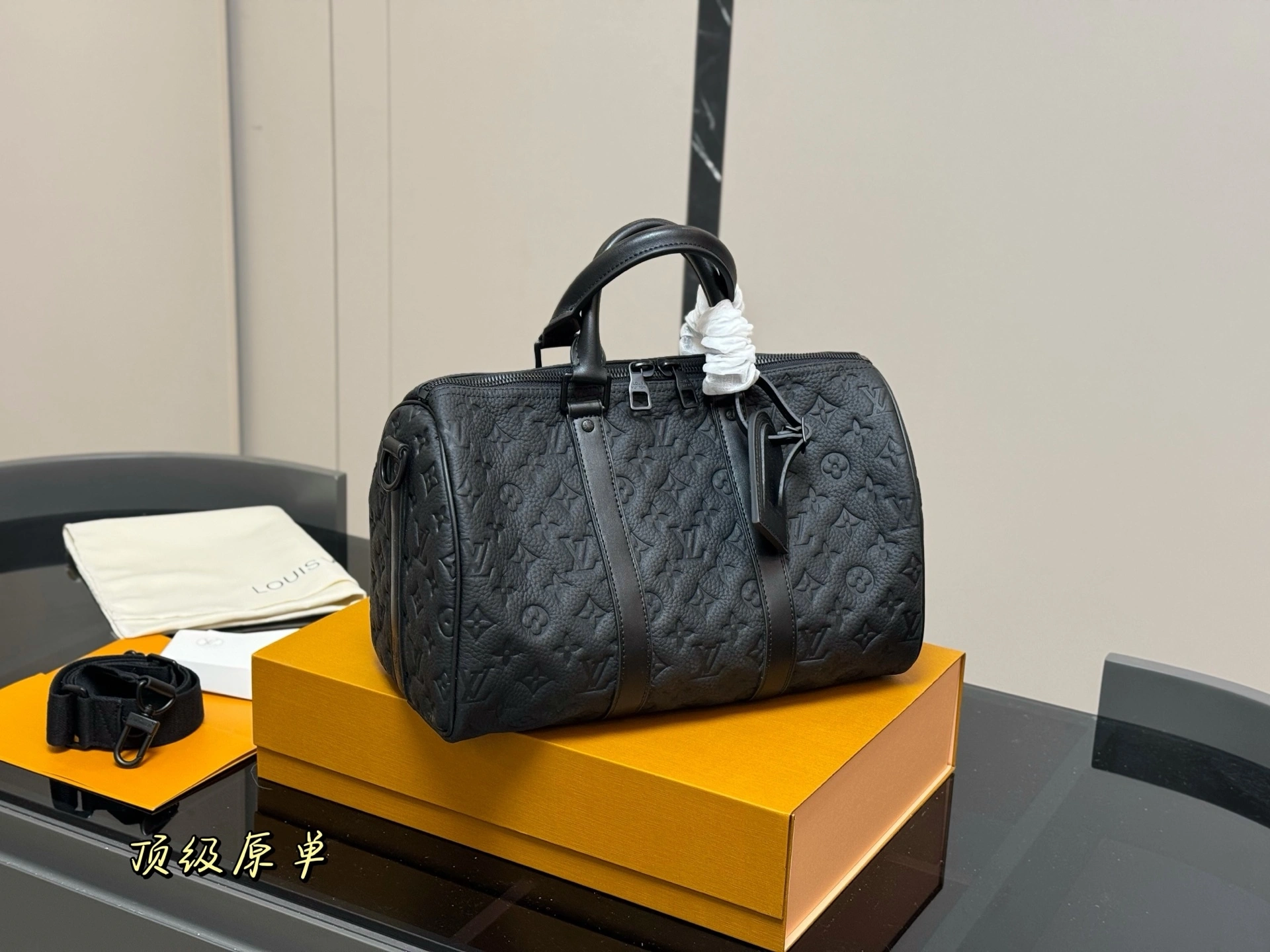8V M22765 keepall cowhide item:ET-B234G3019