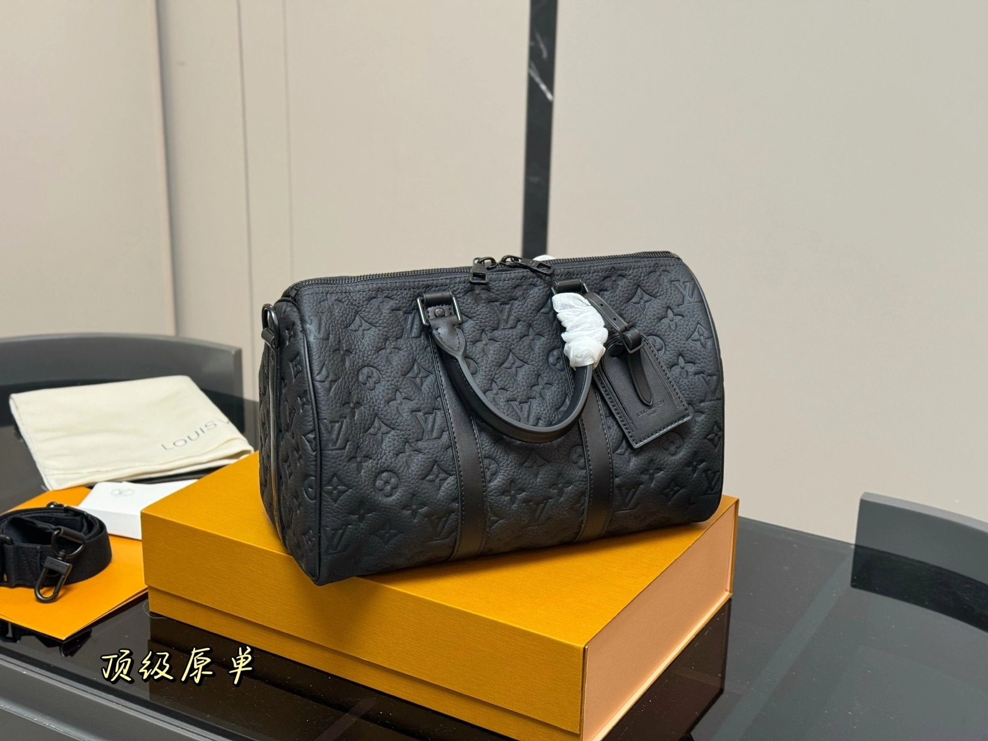 8V M22765 keepall cowhide item:ET-B234G3019
