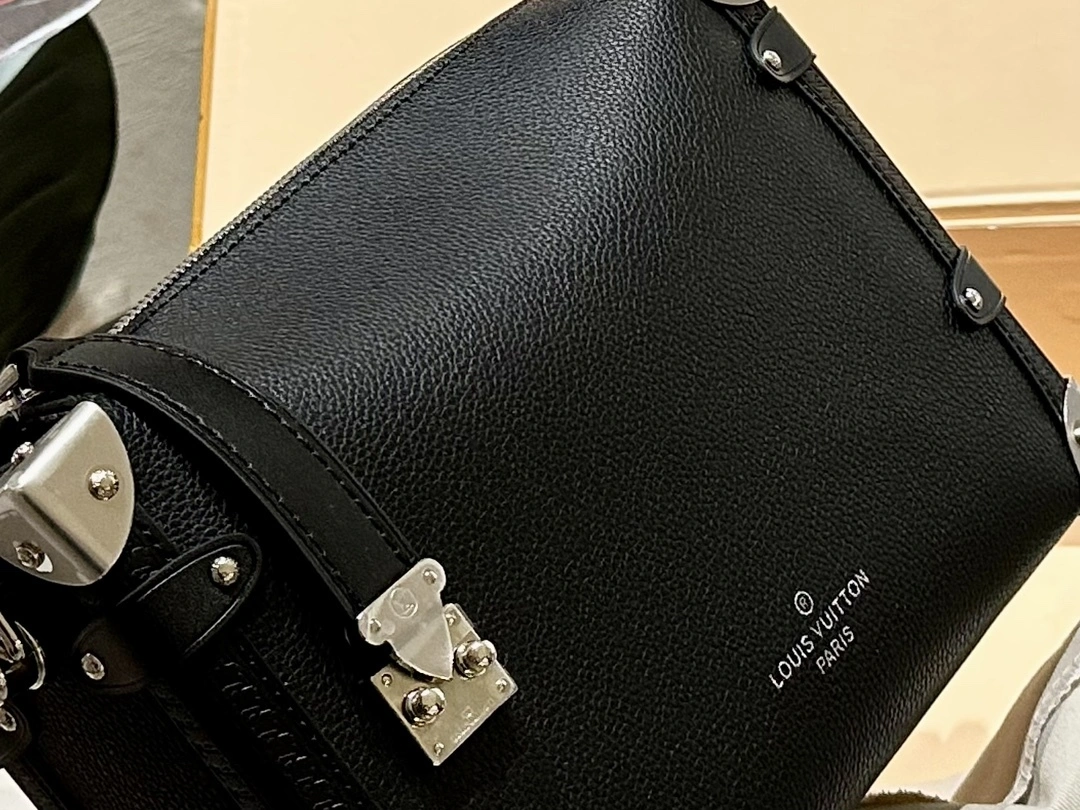 8V M25160 cowhide item:DT-B264F2431