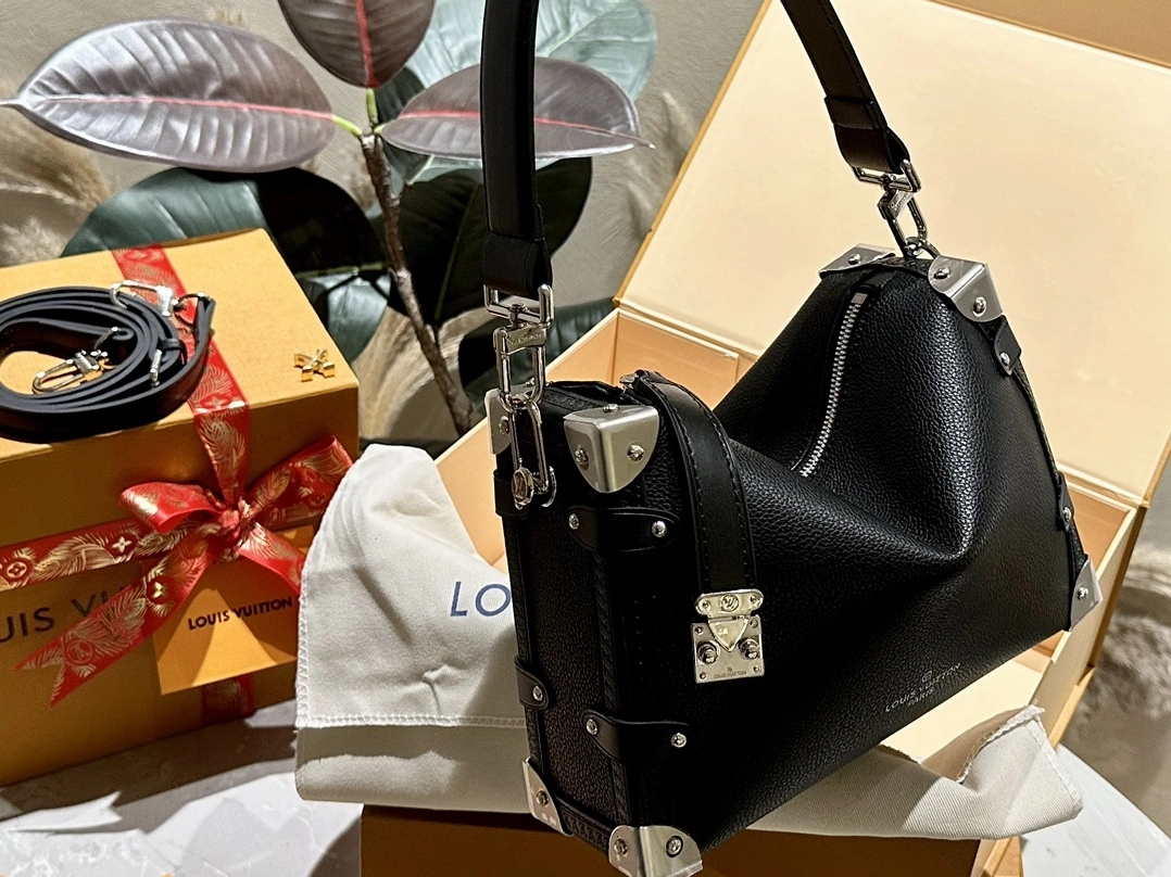 8V M25160 cowhide item:DT-B264F2431