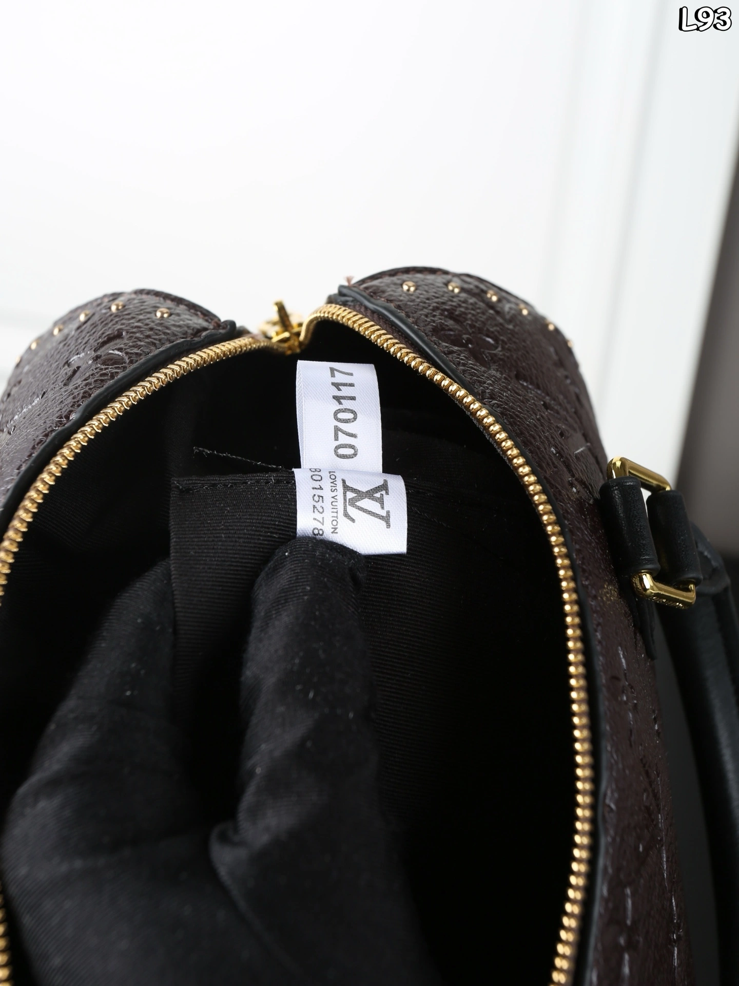 8V M26392 Speedy TRUNK waxed skin item:ET-B000I0301