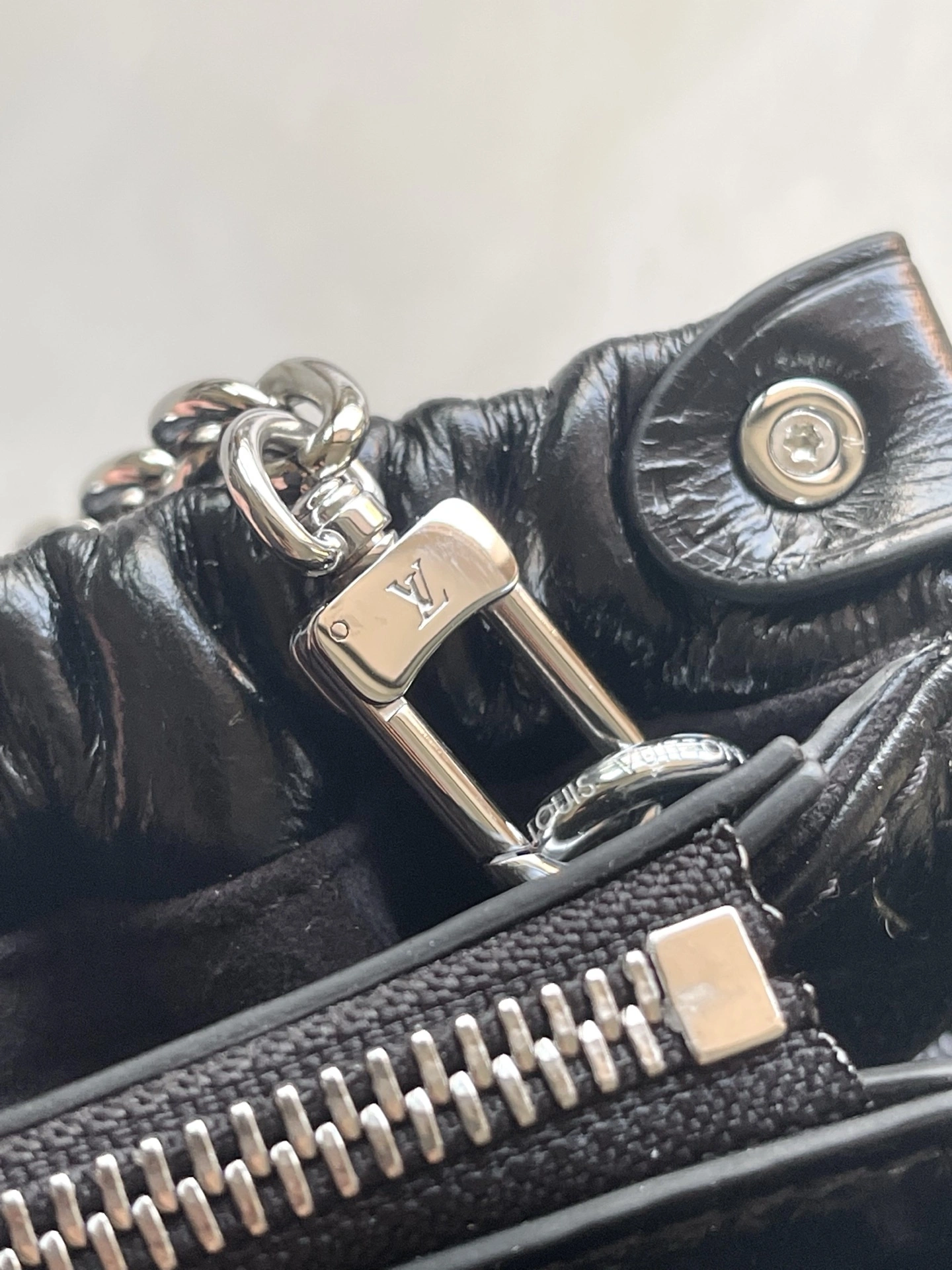 MOMO-- 8V M27822 high quality version Pochette Sling 2026Cruise cowhide item:F-B574A0916