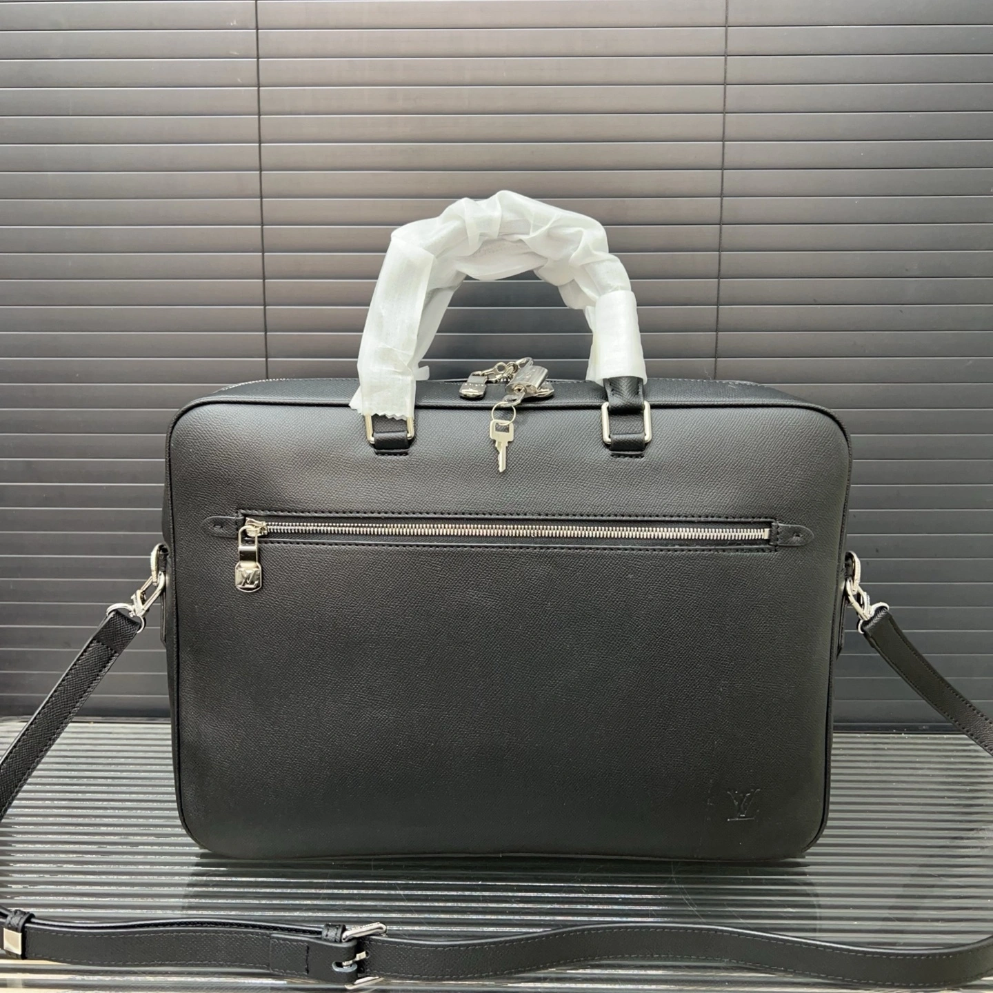8V M33441 cowhide item:ET-B101F0614