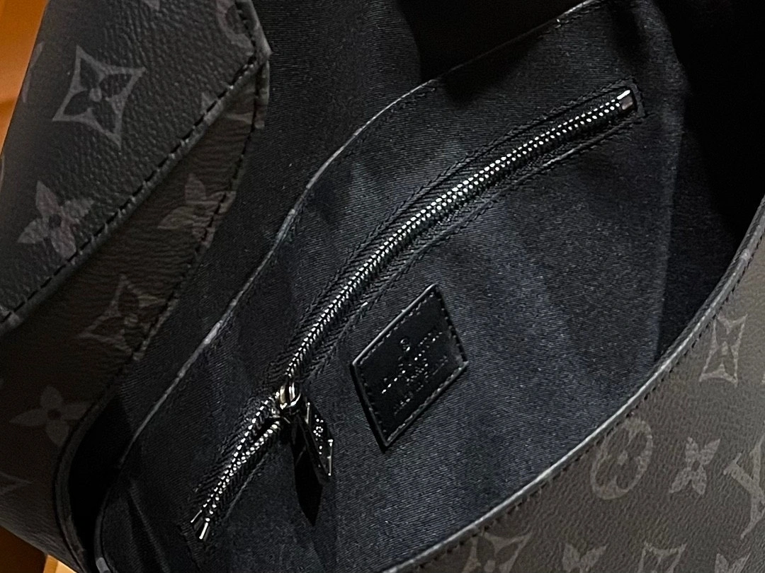 8V M40511 Monogram Eclipse cowhide item:DT-B264F0511