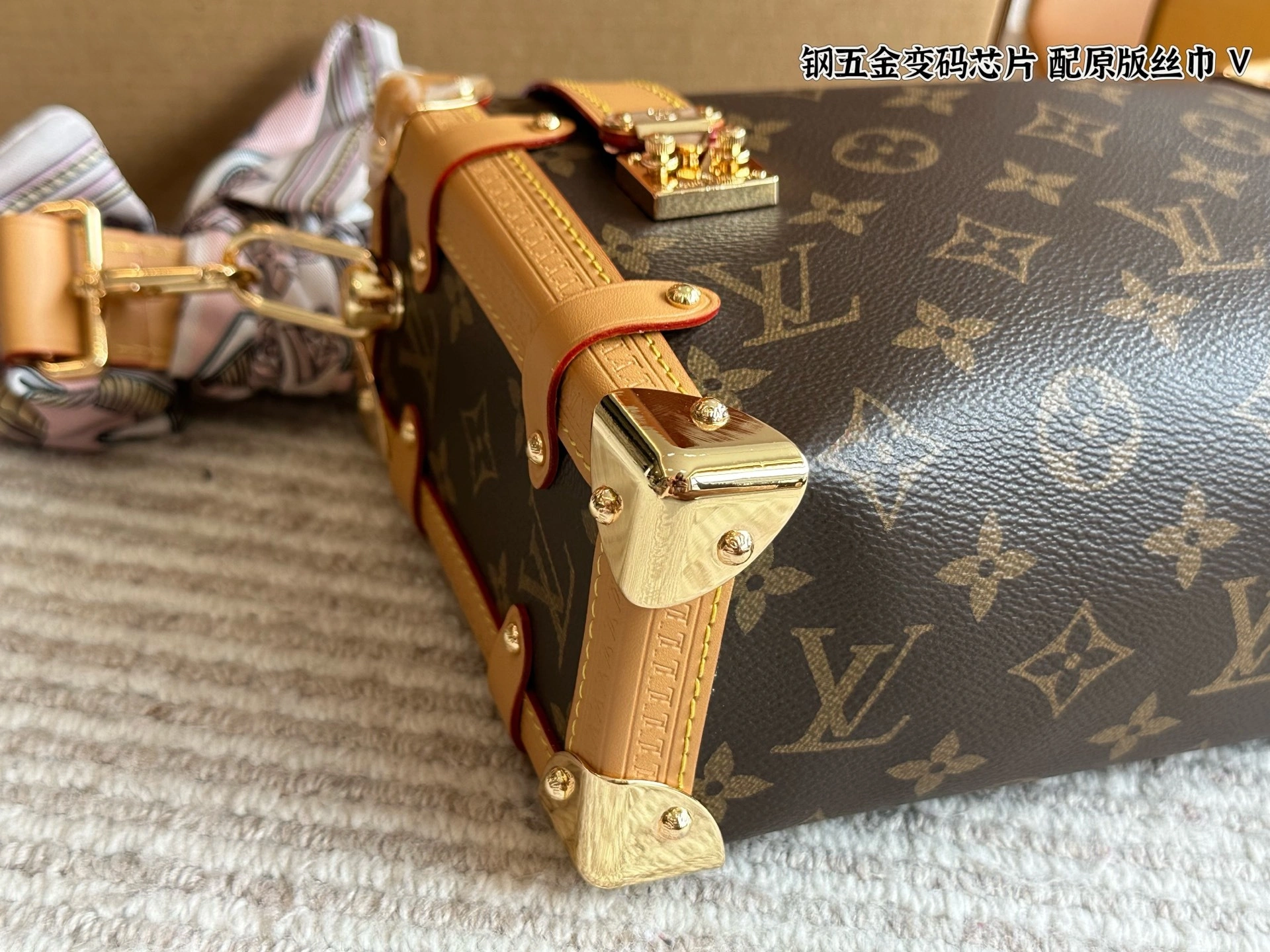 8V M46358 Side Trunk Cruise23 item:ET-B101C1705