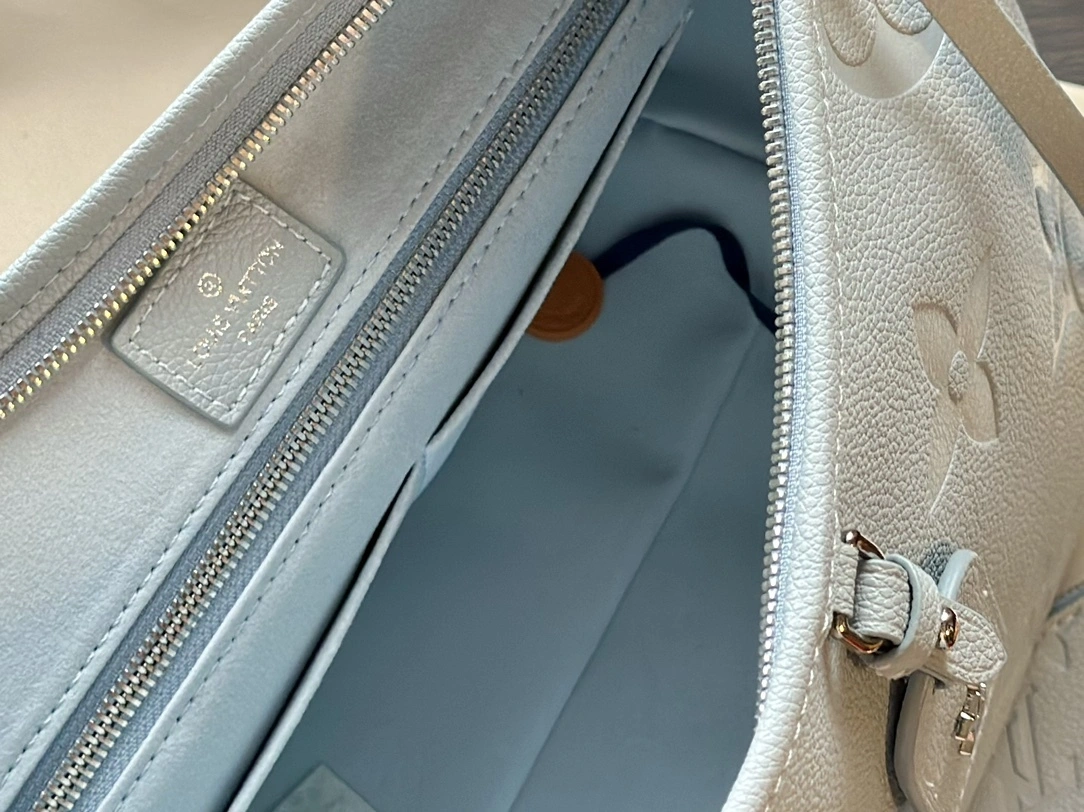 8V M46673 carryall cowhide item:DT-B000G3134