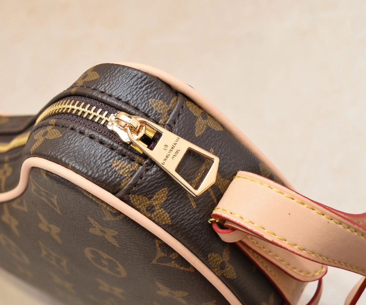 8V M46828 cowhide item:DT-B225E2623