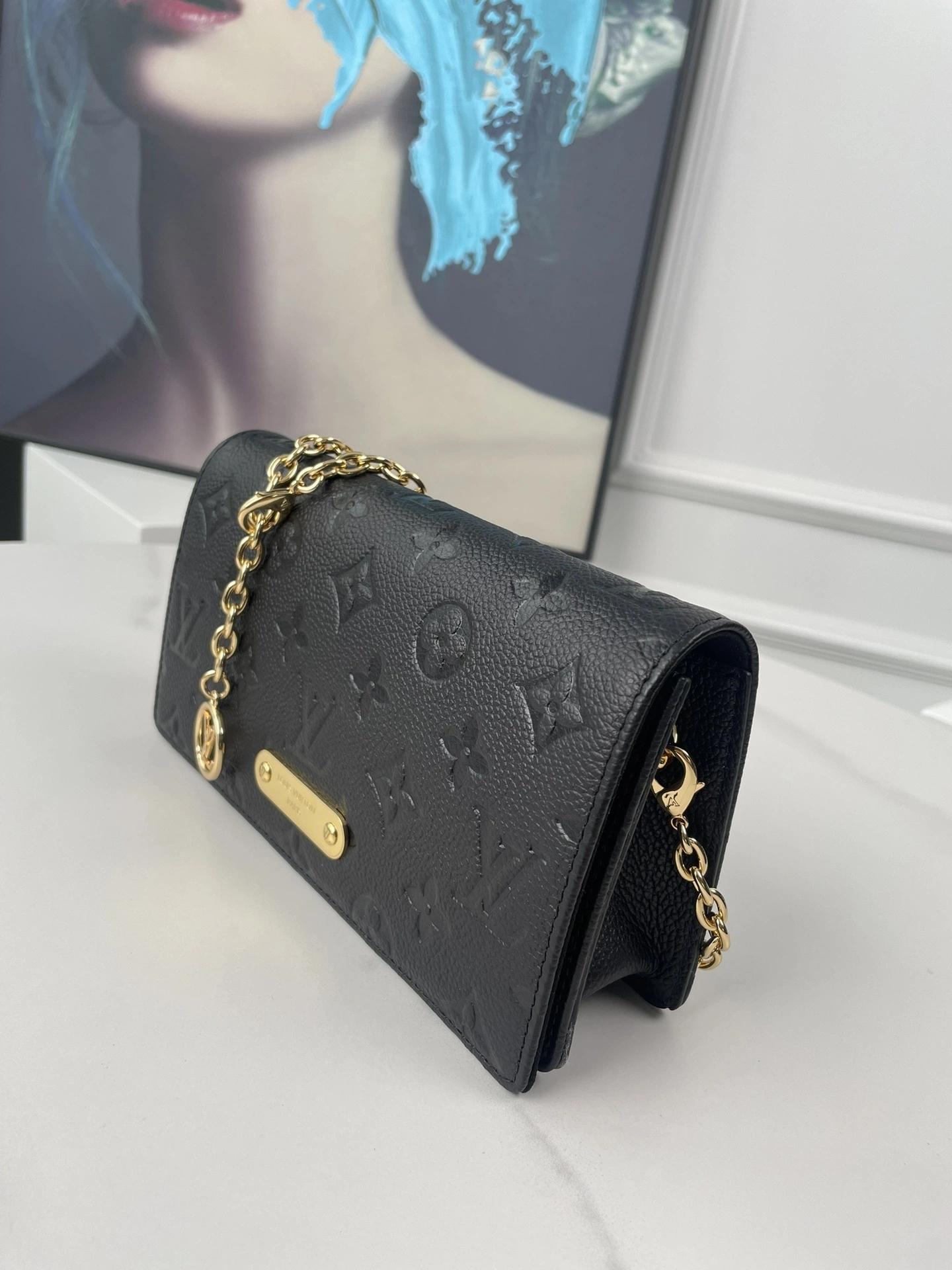8V M46919 Lily Wallet On Chain item:DT-B000J0807