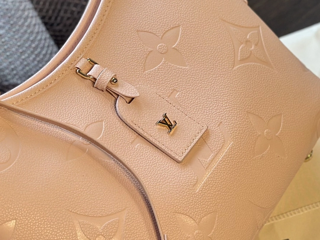 8V M47082 carryall cowhide item:DT-B000G3135