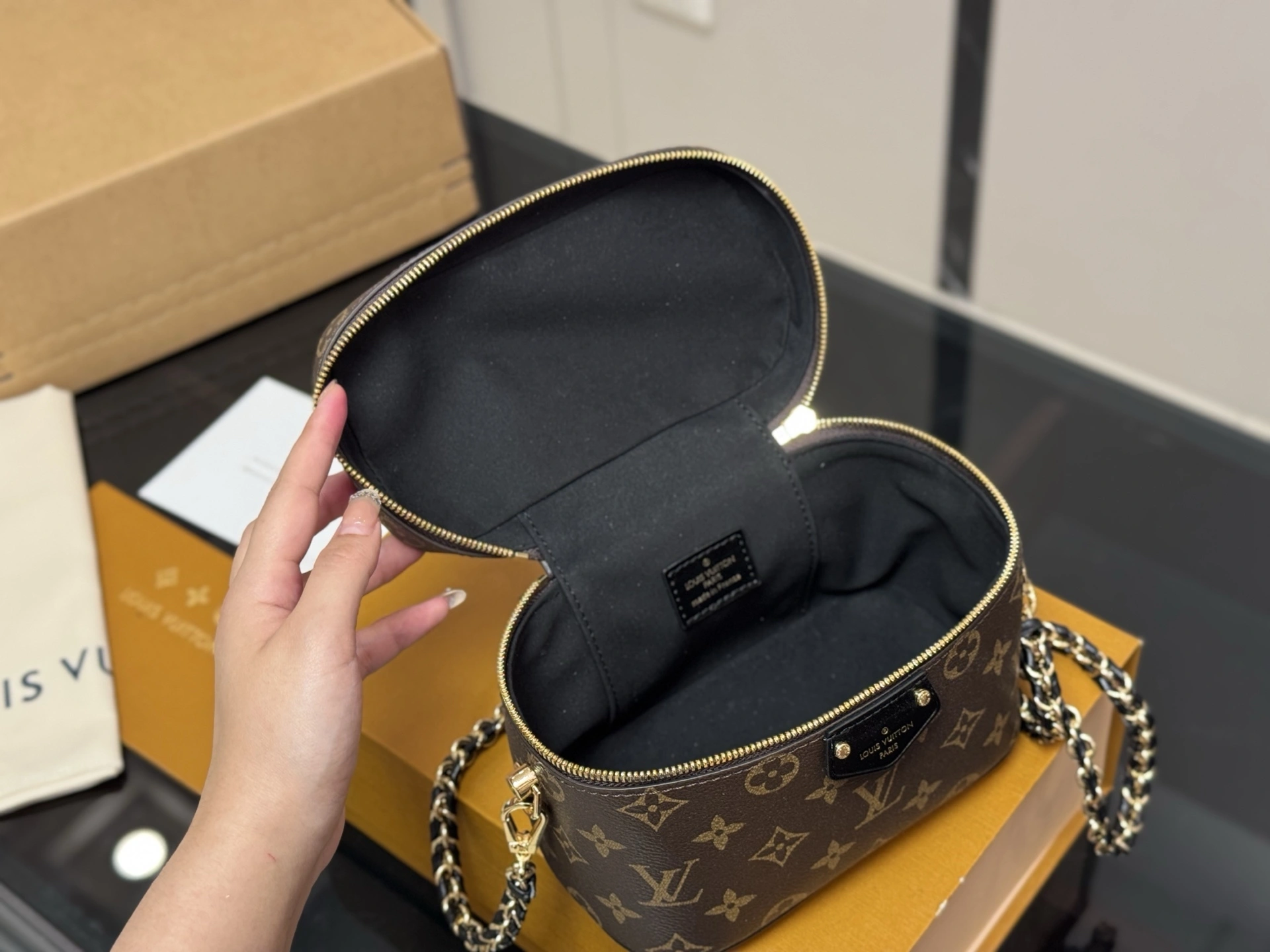 8V M47128 nice vanity item:ET-B264I2416
