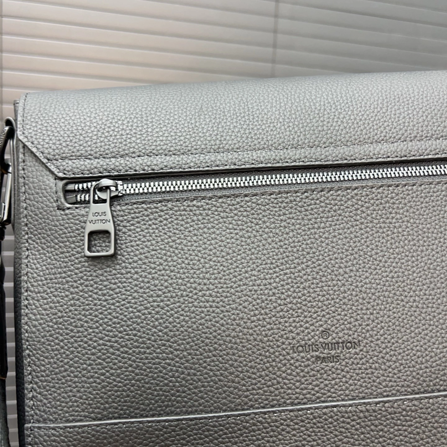 8V M57080 cowhide item:ET-B101F0613