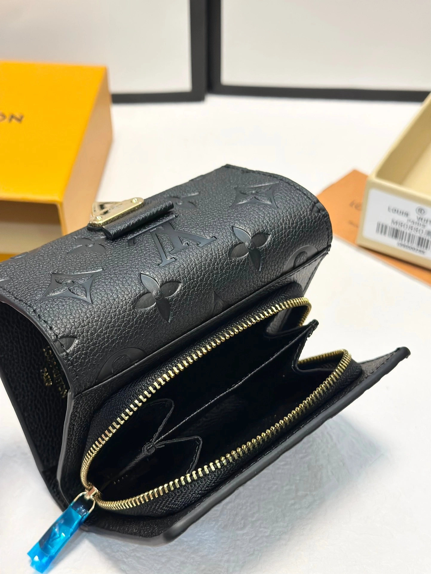 8V M80880 4colour item:ET-B101D1117W-4