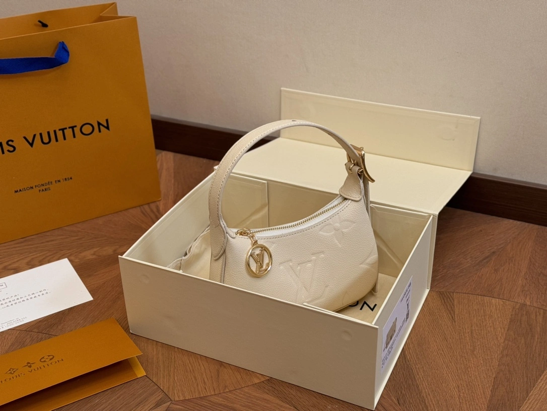 8V M82519 mini moon item:DT-B264H0152