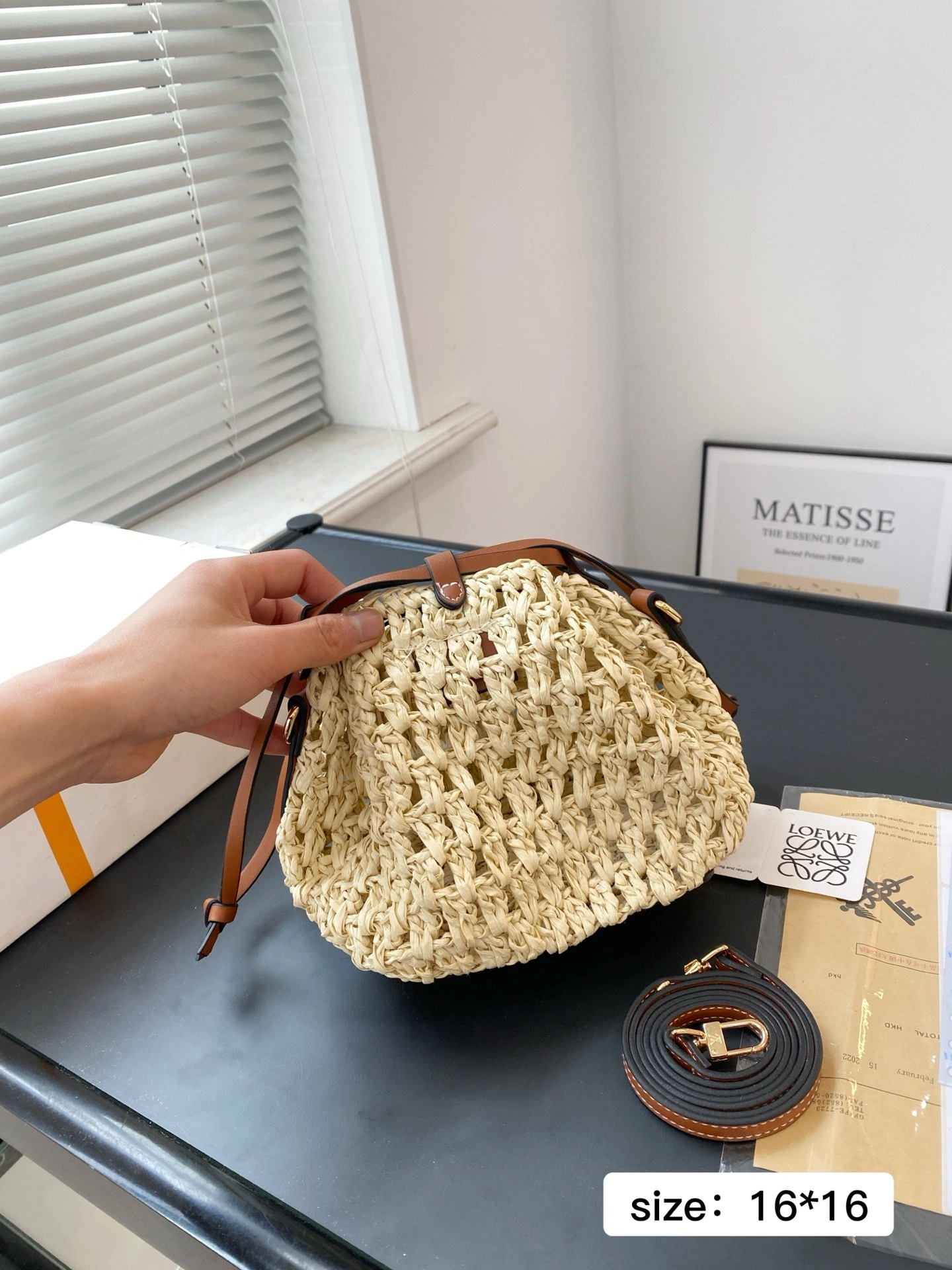 8V M83521 Noe Purse item:ET-B101F0609