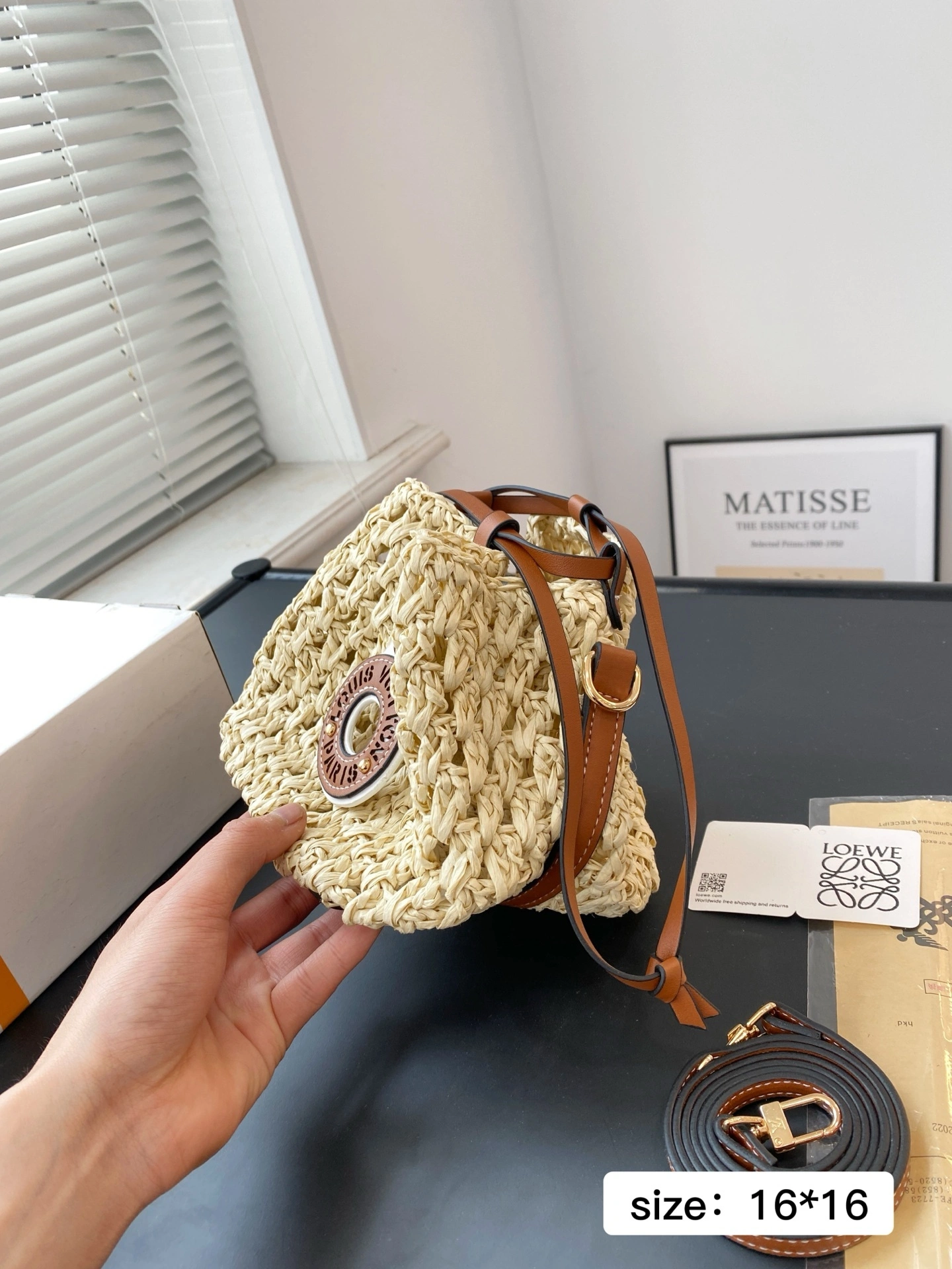 8V M83521 Noe Purse item:ET-B101F0609