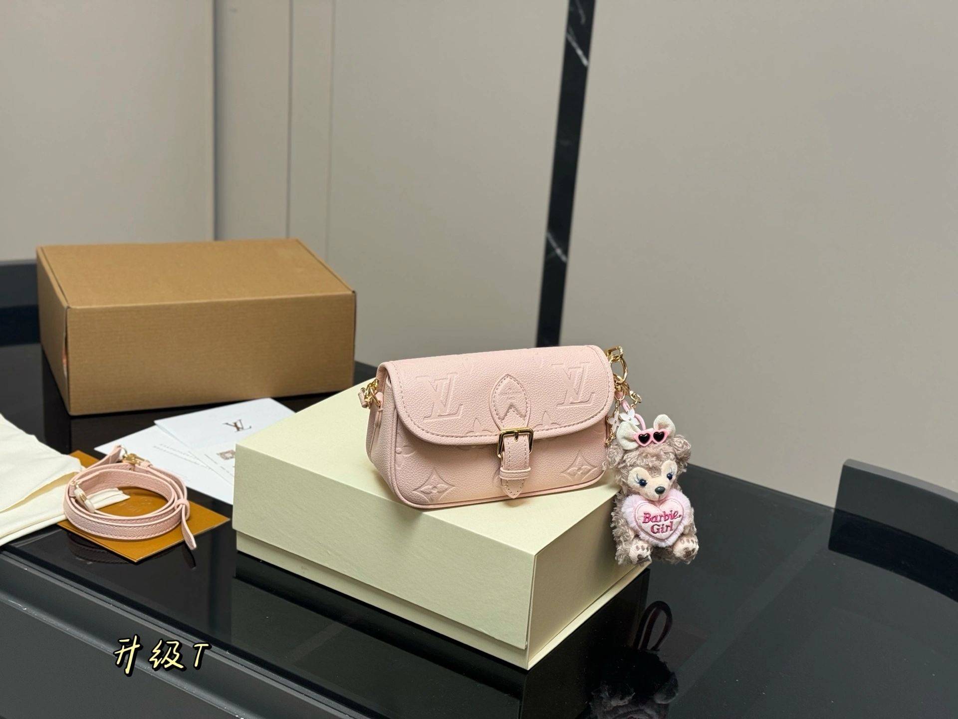 8V M83566 Diane item:ET-B234G3013