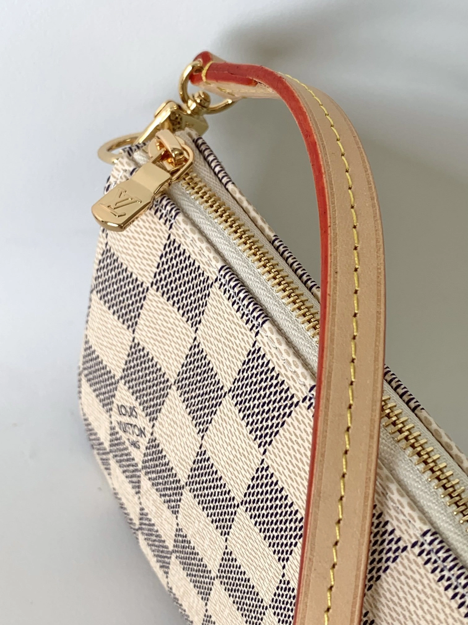 8V N41207 Calfskin item:FT-B000A2101