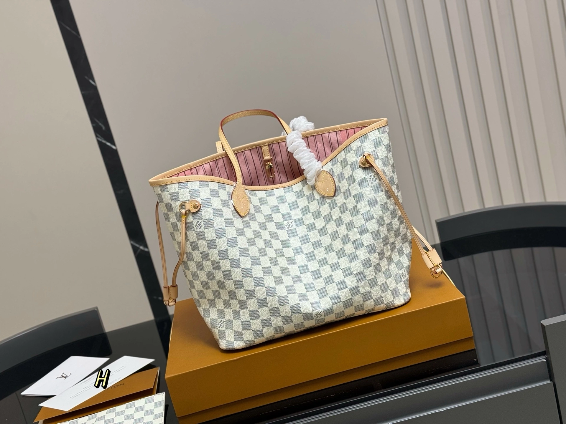 8V N41604 Neverfull item:ET-B234G3006