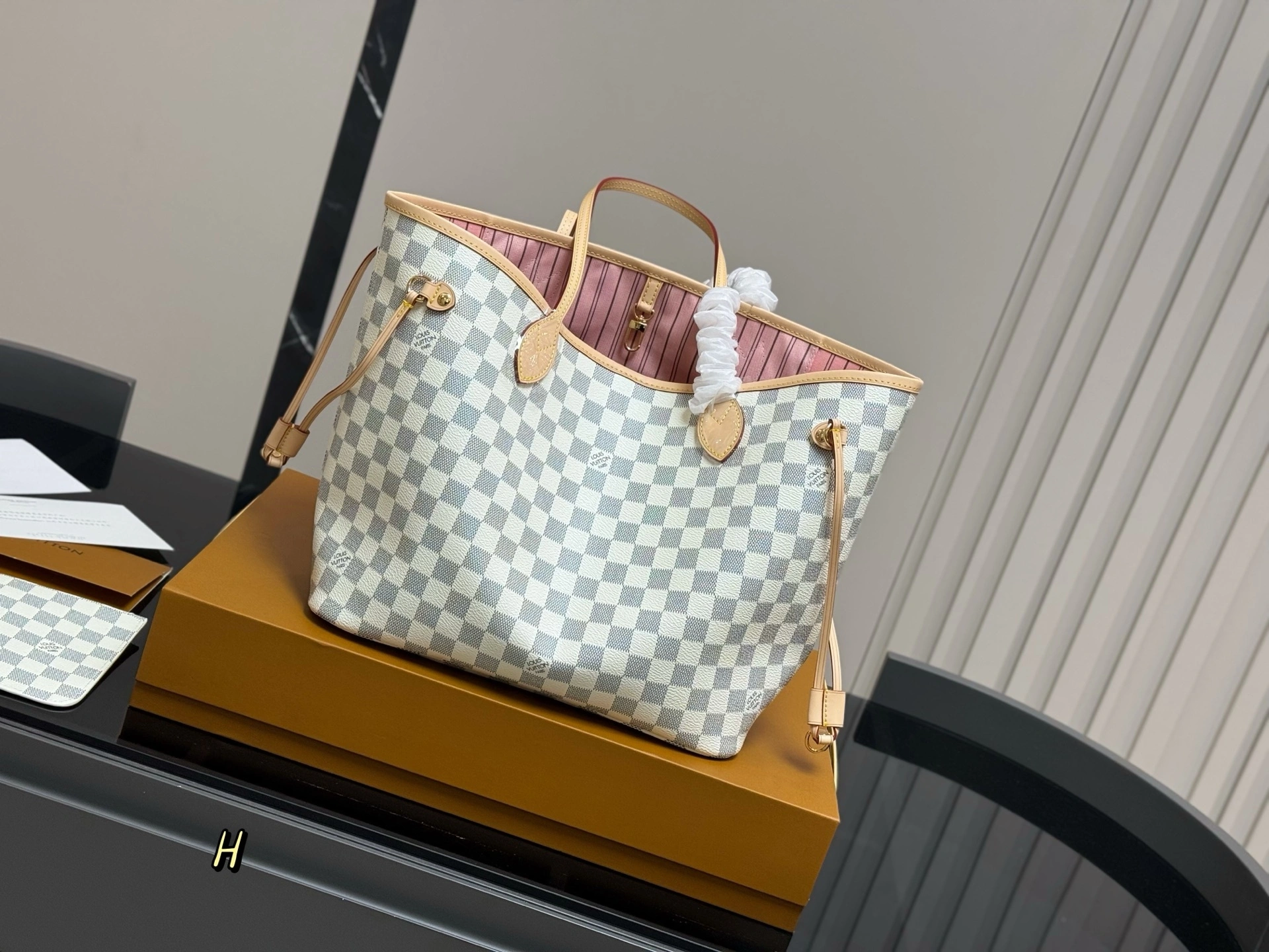 8V N41604 Neverfull item:ET-B234G3006