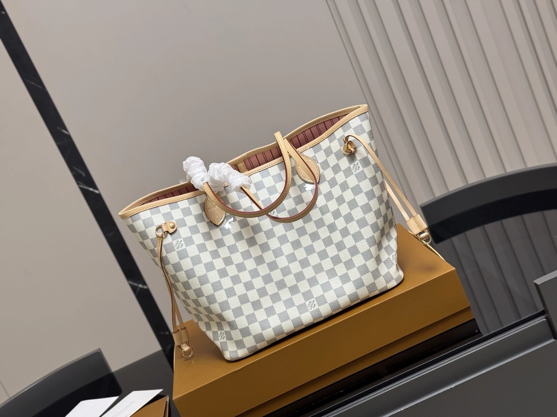 8V N41604 Neverfull item:ET-B234G3006