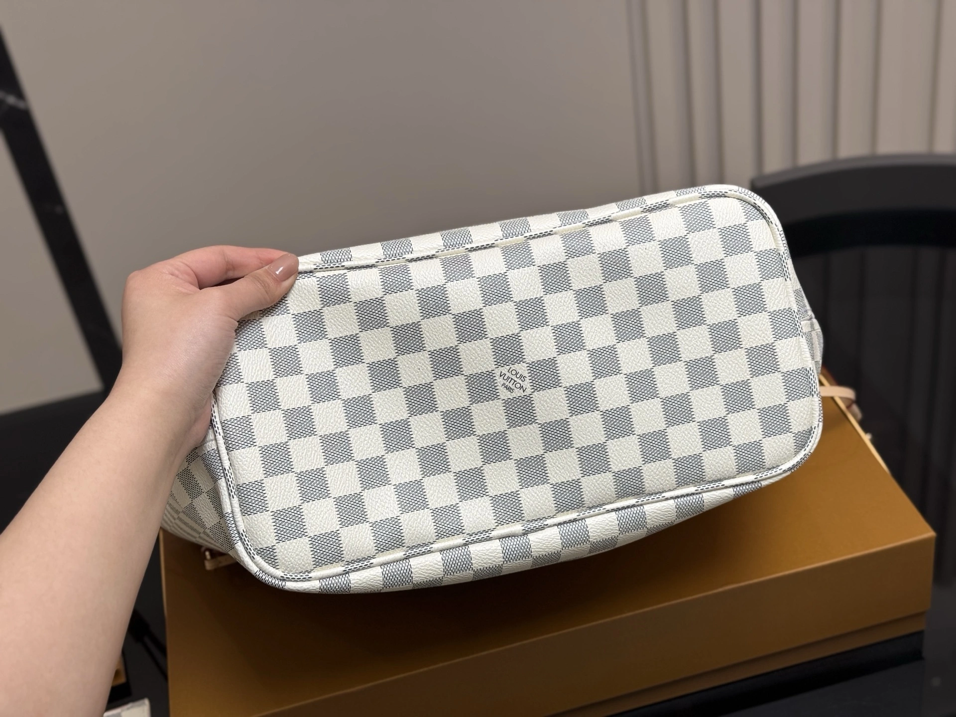 8V N41604 Neverfull item:ET-B234G3006