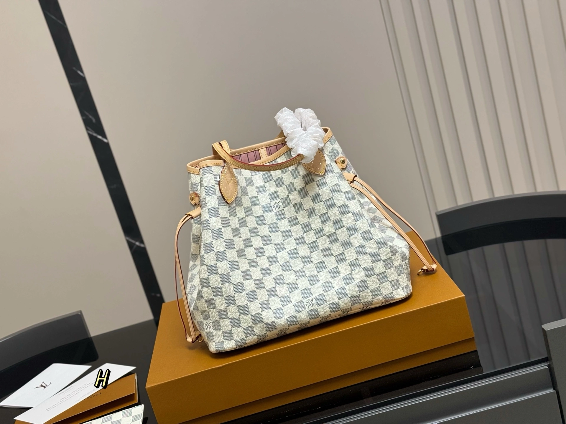 8V N41604 Neverfull item:ET-B234G3006