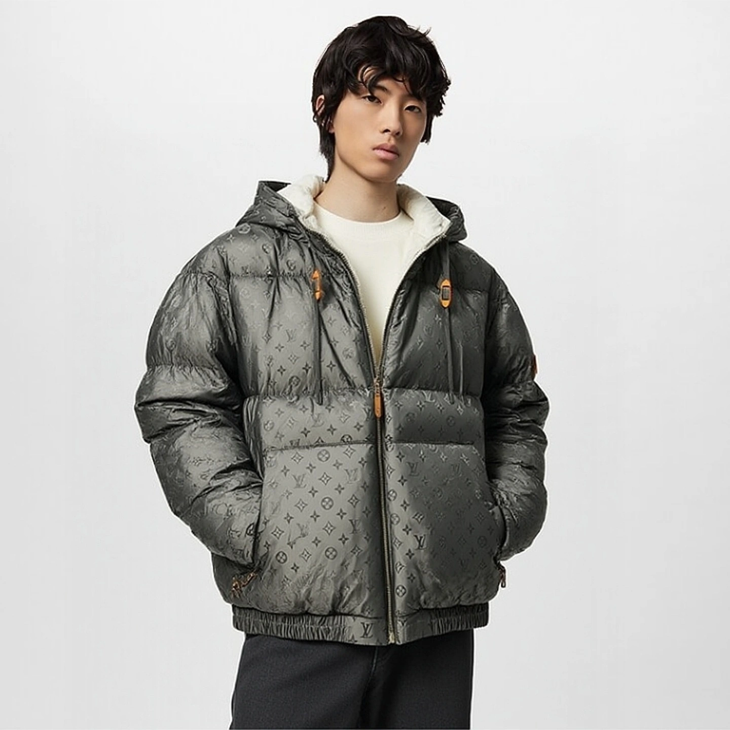 Bald Eagle-- 8V high quality version Down jacket 90% white duck down 2Colour item:E-F360K1806-2