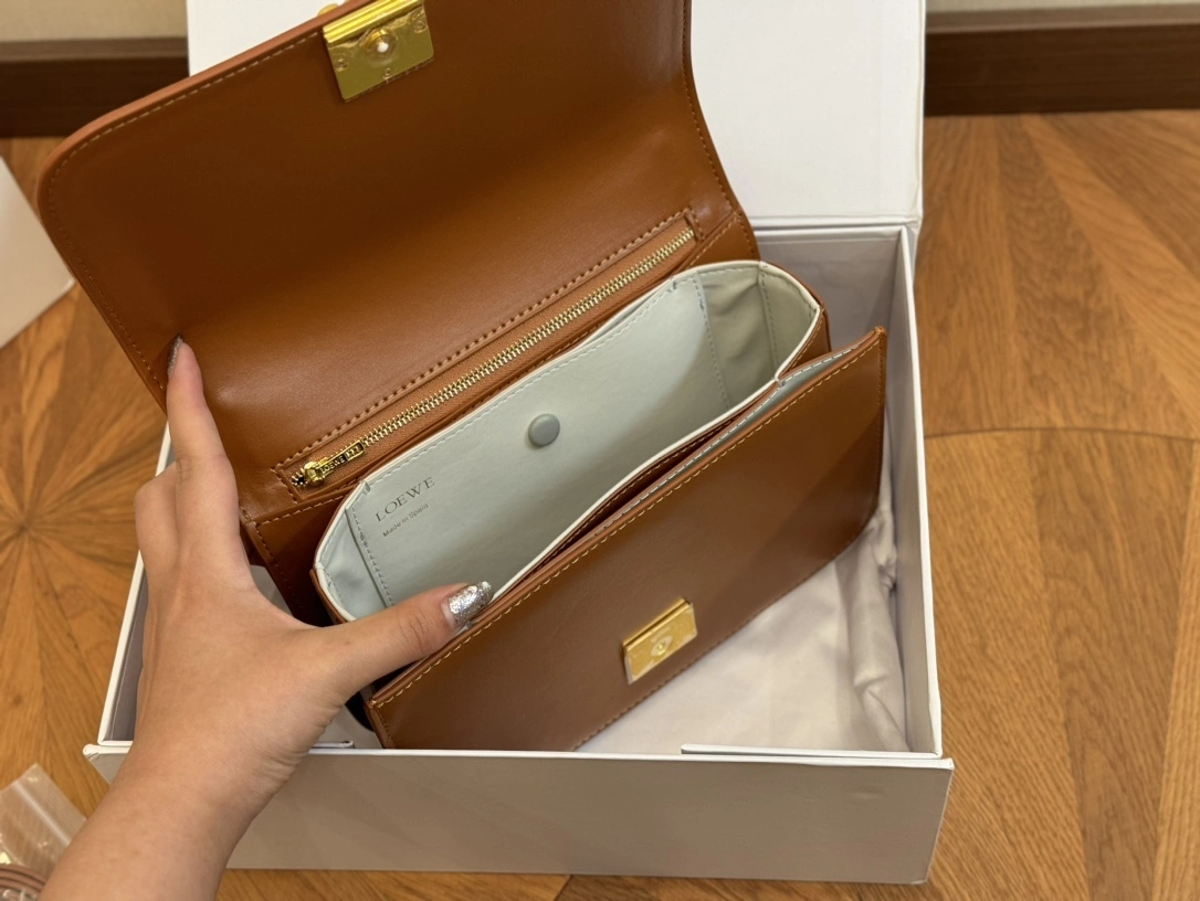 8o5w5 A896N01X03-2530 cowhide item:DT-B264H0140