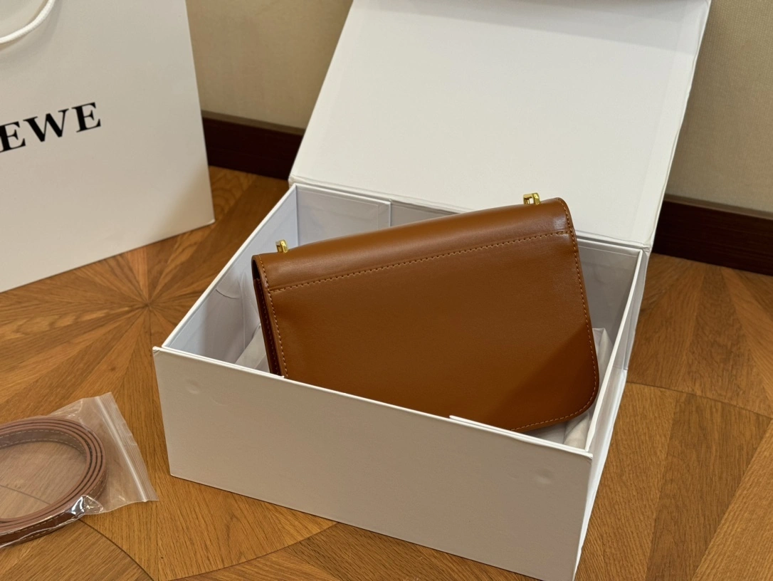 8o5w5 A896N01X03-2530 cowhide item:DT-B264H0140