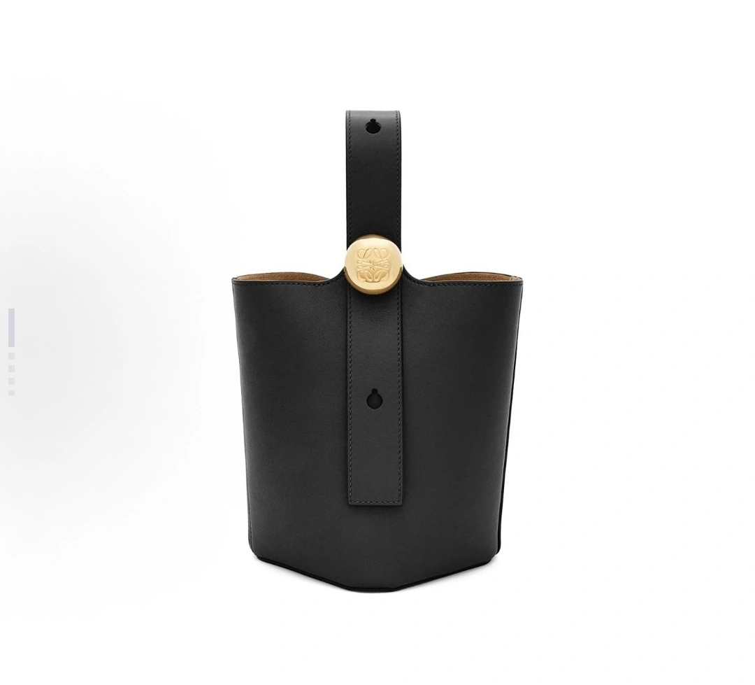 MOMO-- 8o5w5 AANBBBMX01-1100 high quality version Pebble Bucket cowhide item:E-B000E0401