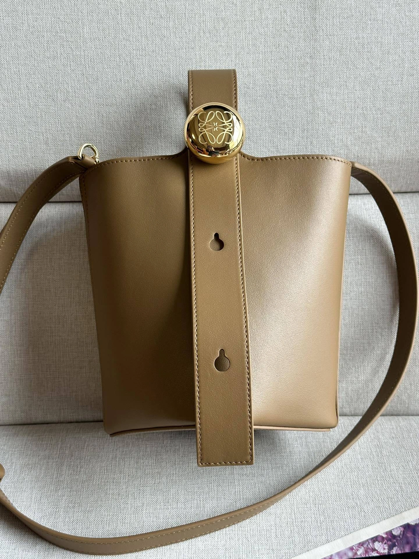 MOMO-- 8o5w5 AANBBBMX01-3980 high quality version Pebble Bucket cowhide item:E-B000E0404