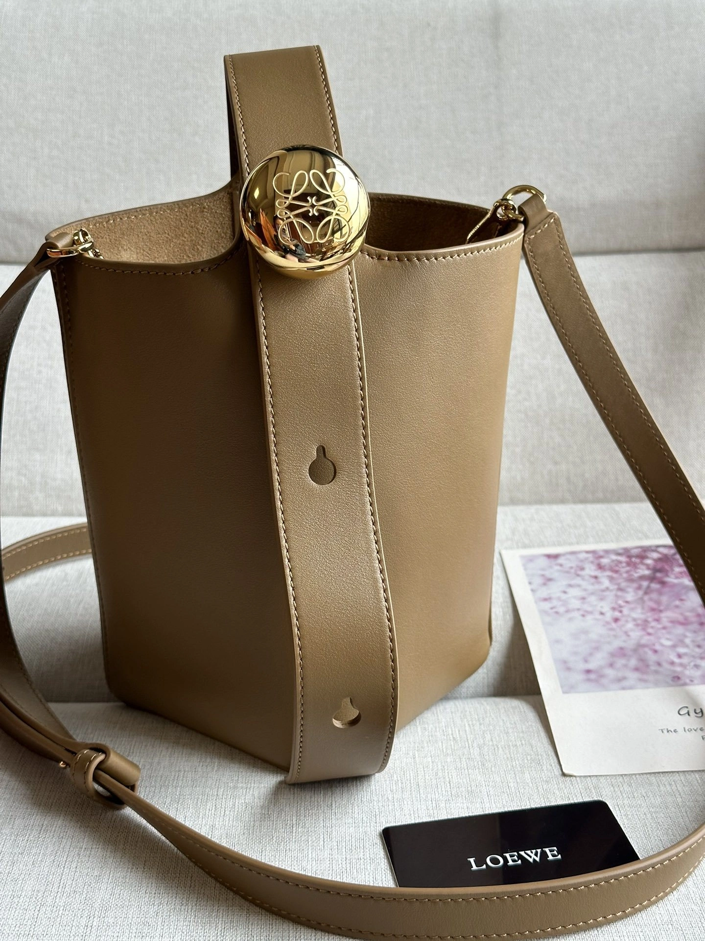 MOMO-- 8o5w5 AANBBBMX01-3980 high quality version Pebble Bucket cowhide item:E-B000E0404