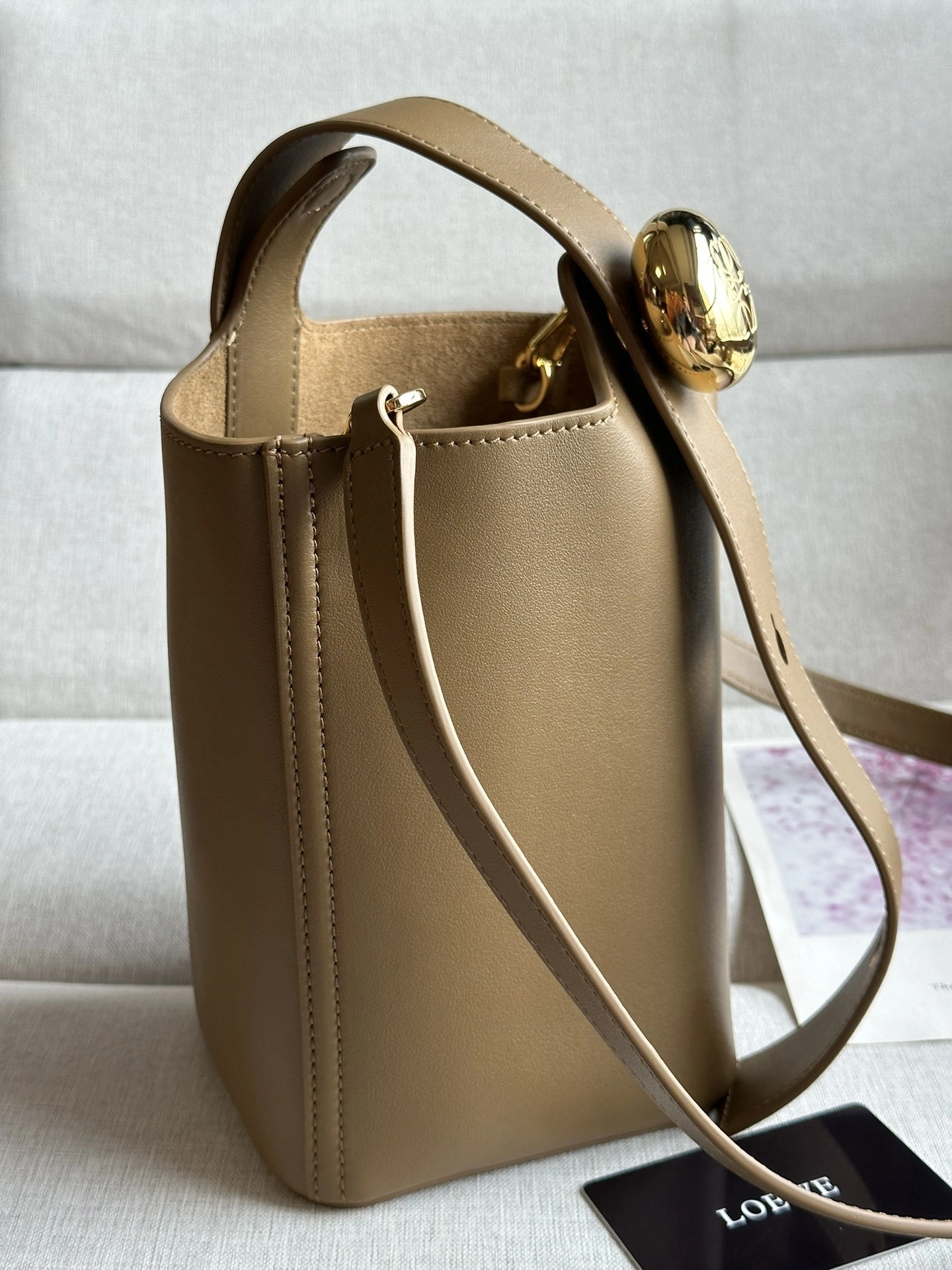 MOMO-- 8o5w5 AANBBBMX01-3980 high quality version Pebble Bucket cowhide item:E-B000E0404