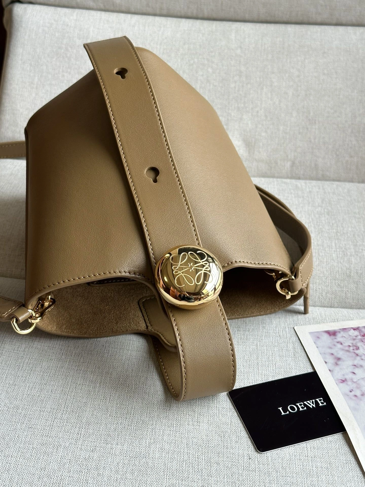 MOMO-- 8o5w5 AANBBBMX01-3980 high quality version Pebble Bucket cowhide item:E-B000E0404
