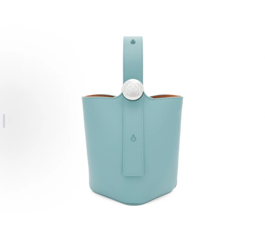 MOMO-- 8o5w5 AANBBBMX01-4412 high quality version Pebble Bucket cowhide item:E-B000E0407