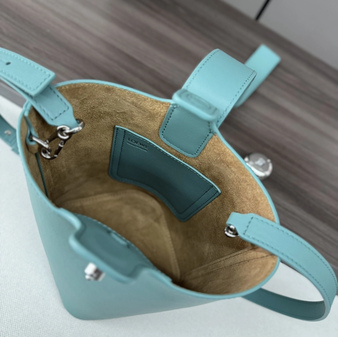 MOMO-- 8o5w5 AANBBBMX01-4412 high quality version Pebble Bucket cowhide item:E-B000E0407