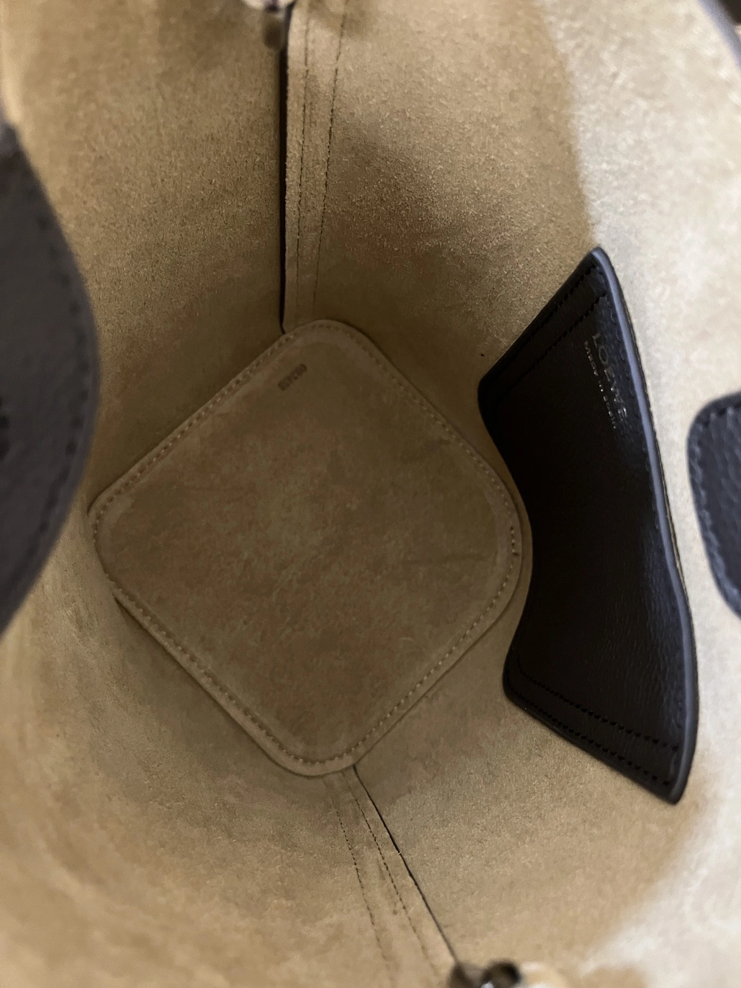 MOMO-- 8o5w5 AANBBBMX02-1100 high quality version Pebble Bucket cowhide item:E-B050I0530