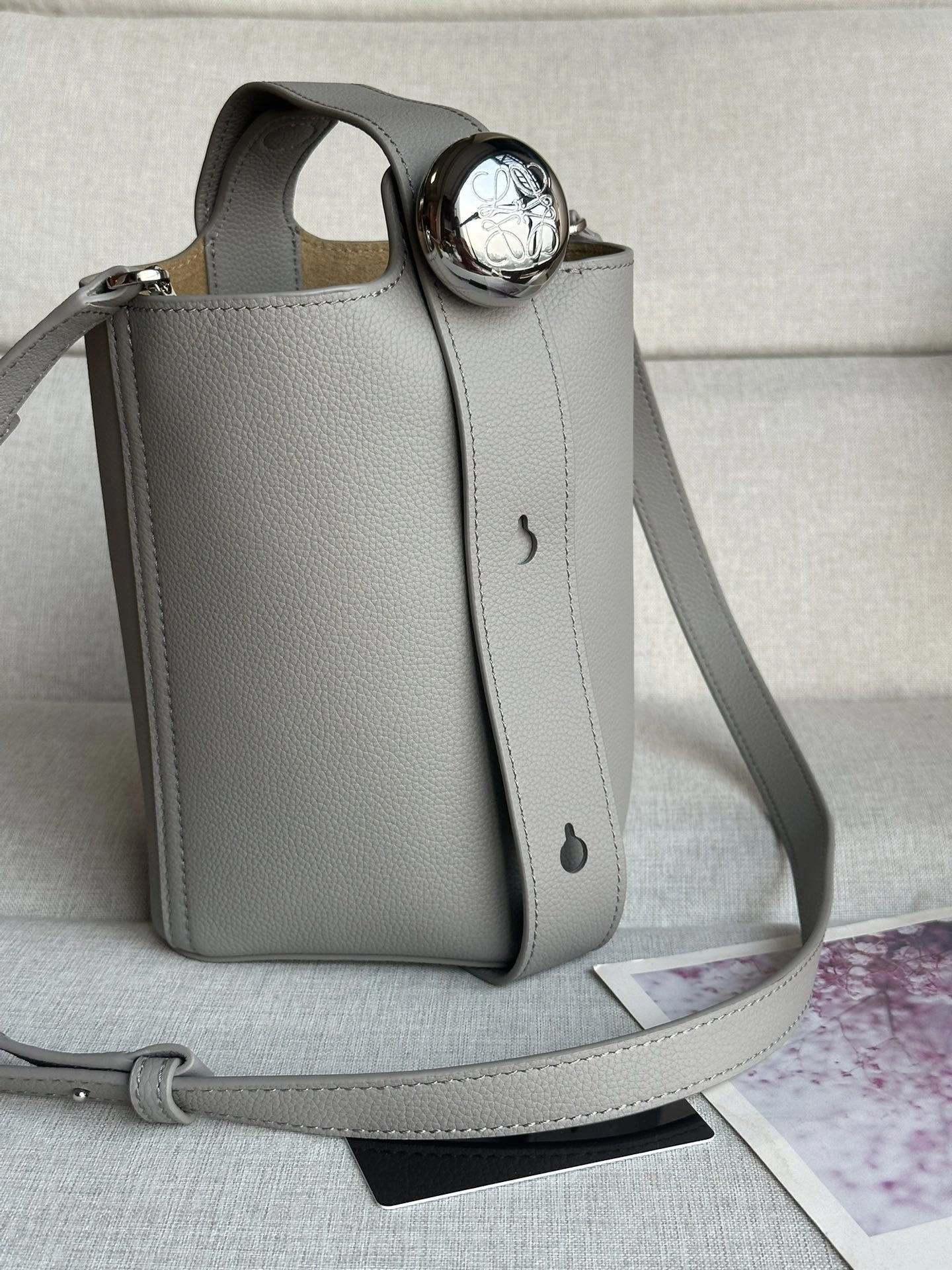 MOMO-- 8o5w5 AANBBBMX02-1150 high quality version Pebble Bucket cowhide item:E-B000E0403