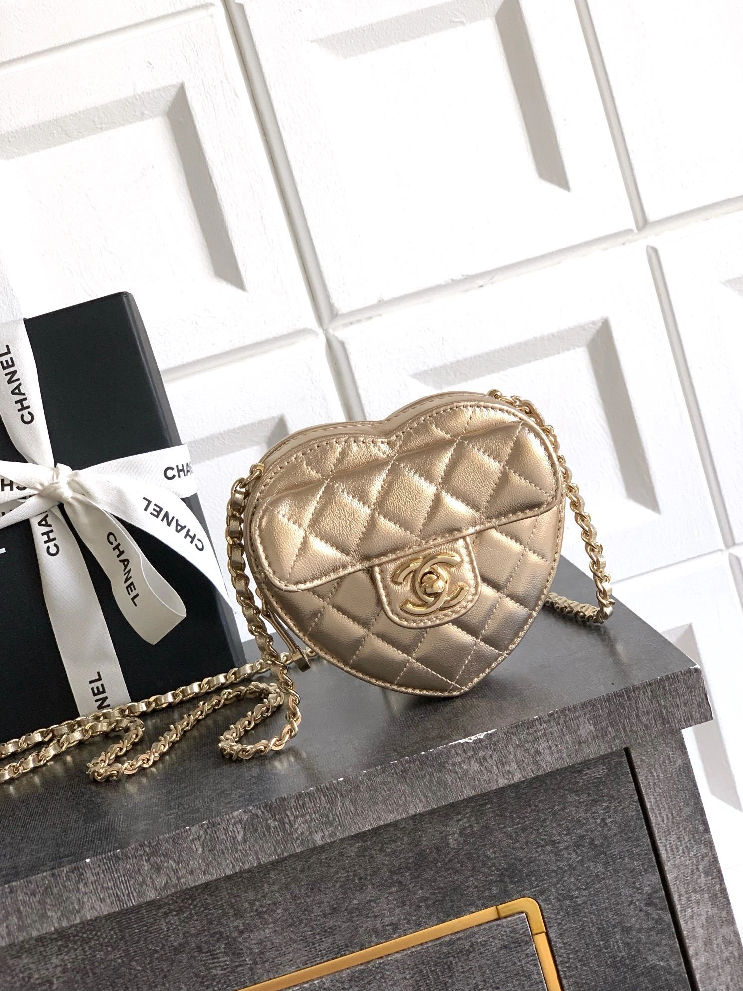 MOMO-- 3h1958 AP2784-B08163-gold high quality version sheepskin OHANEL 25B item:E-B177I1808