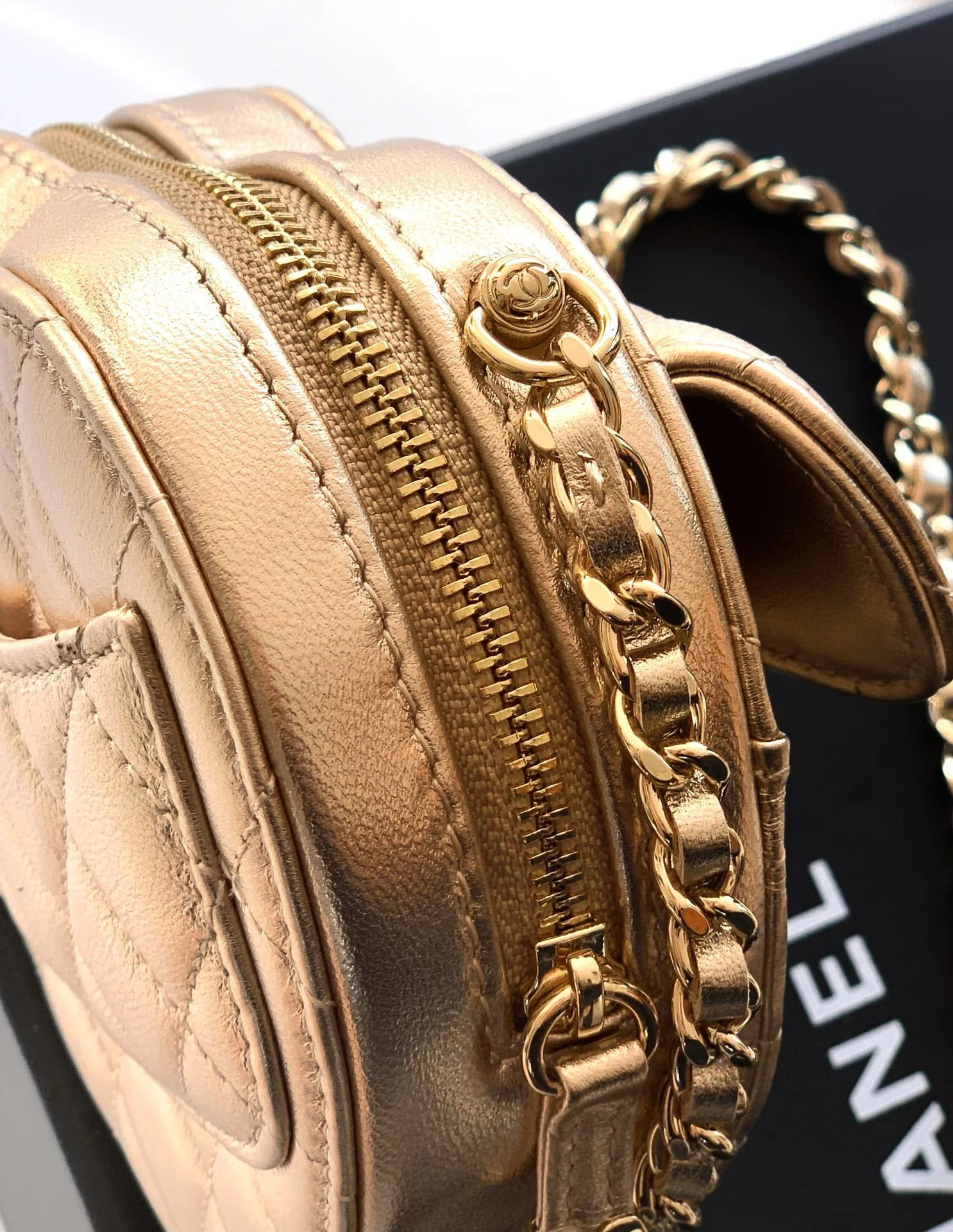 MOMO-- 3h1958 AP2784-B08163-gold high quality version sheepskin OHANEL 25B item:E-B177I1808