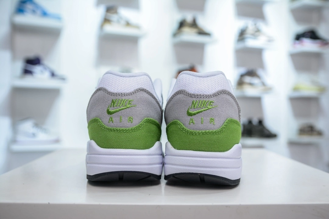 Flying pig--9ik5 HF1012-300 Air Max 1 x Patta "Chlorophyll 20th Anniversary" item: E-X575L2037B