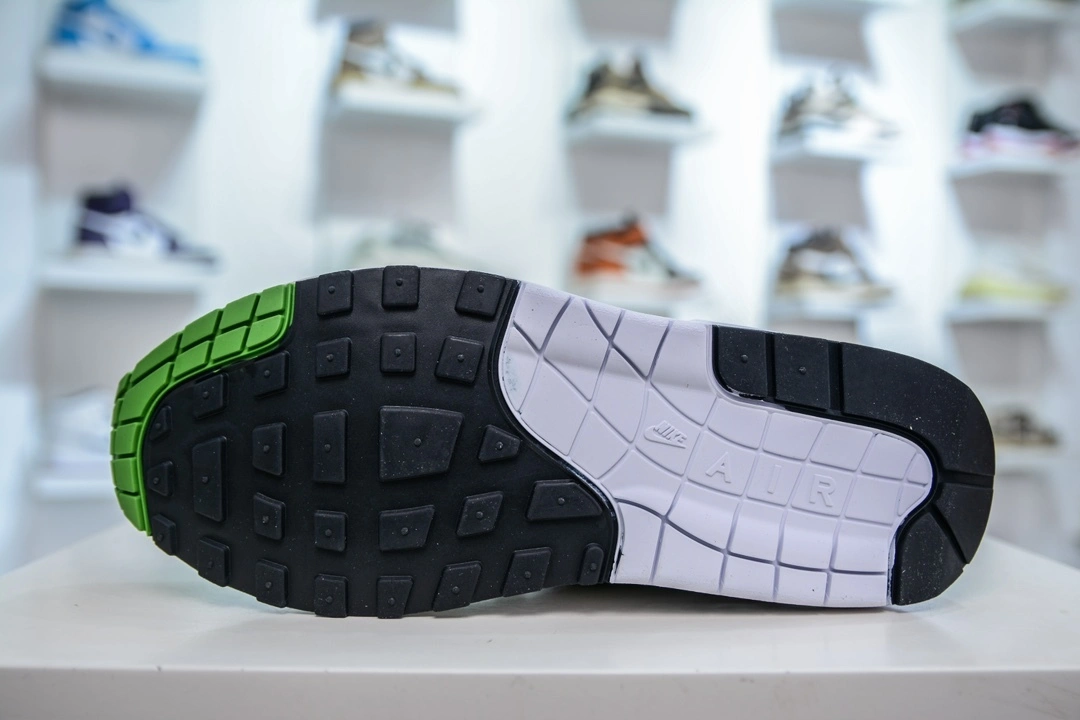 Flying pig--9ik5 HF1012-300 Air Max 1 x Patta "Chlorophyll 20th Anniversary" item: E-X575L2037B