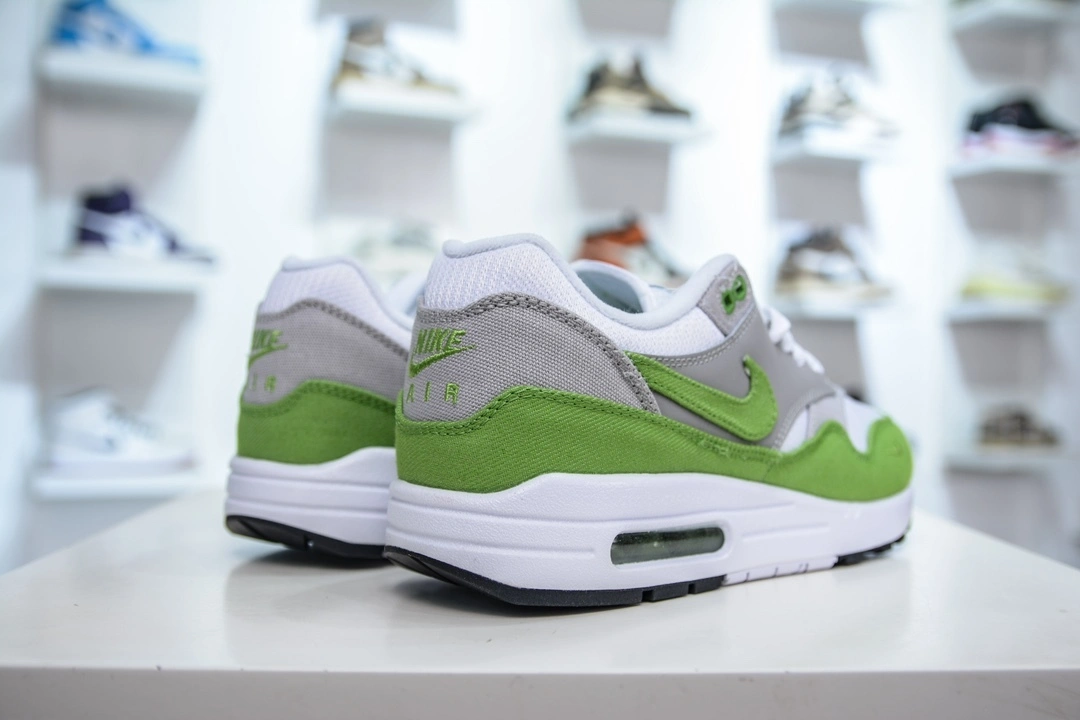 Flying pig--9ik5 HF1012-300 Air Max 1 x Patta "Chlorophyll 20th Anniversary" item: E-X575L2037B