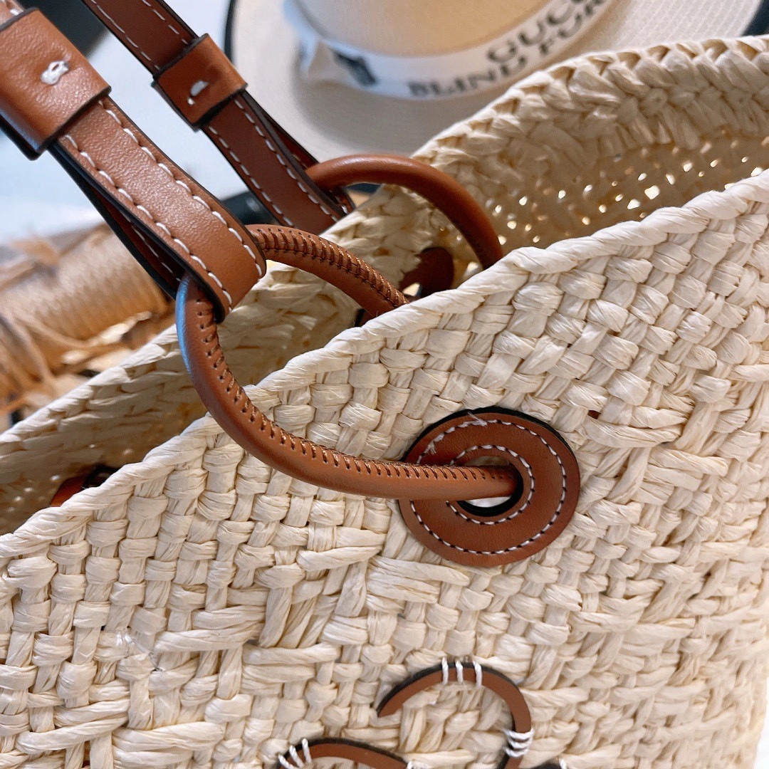 A223T43X02 leather item : BT-B013C0468