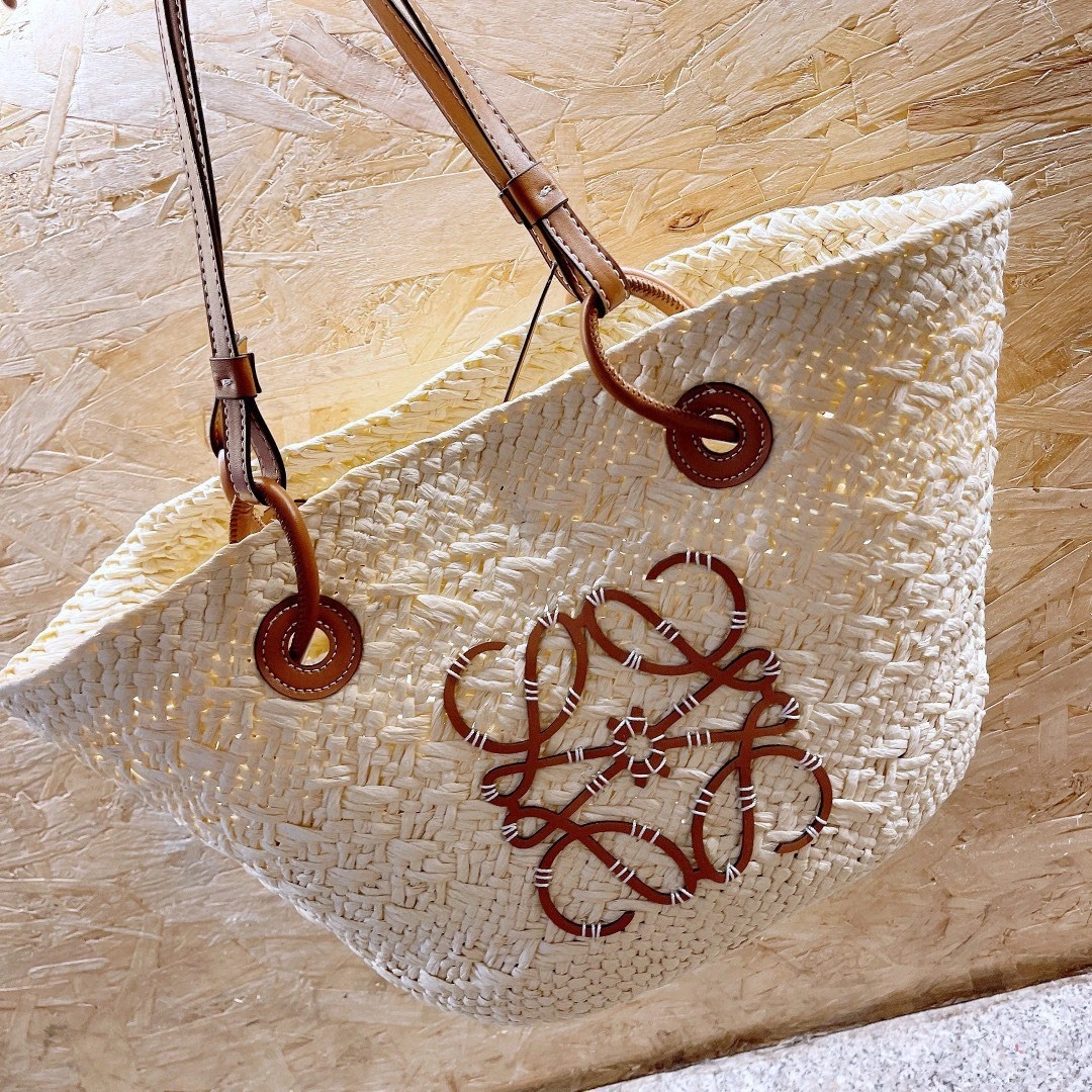 A223T43X02 leather item : BT-B013C0468