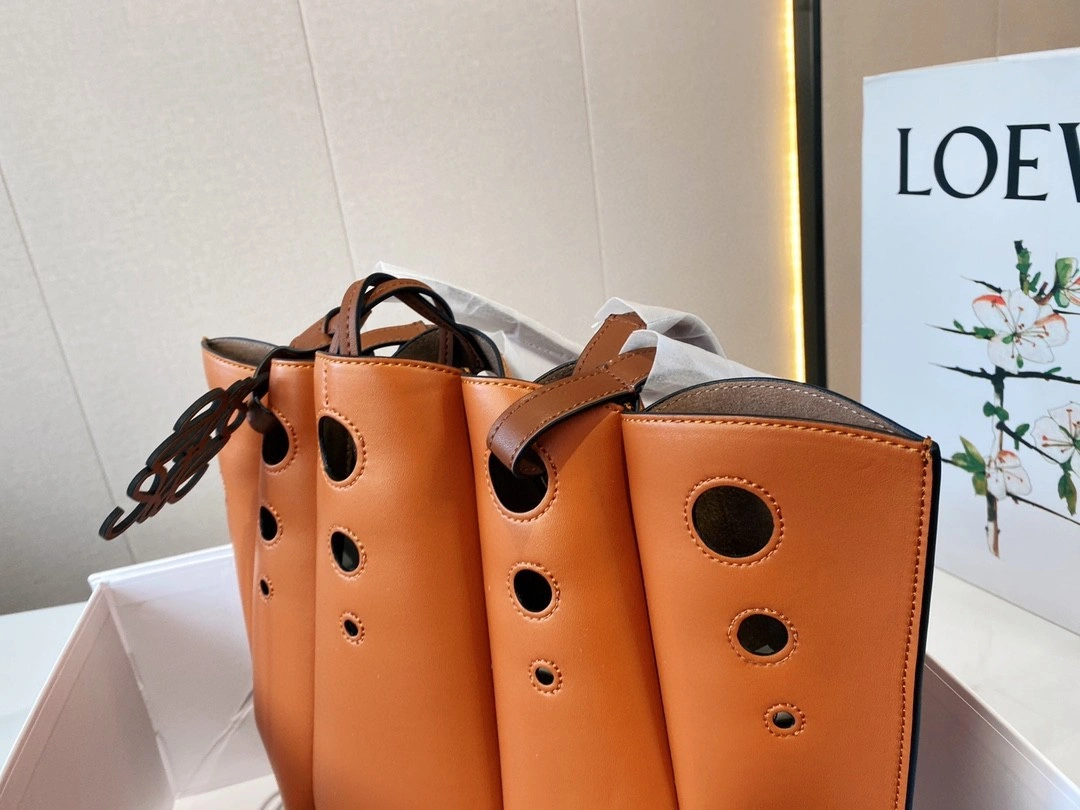 A657R52X13 shell tote item : BT-B017C0448